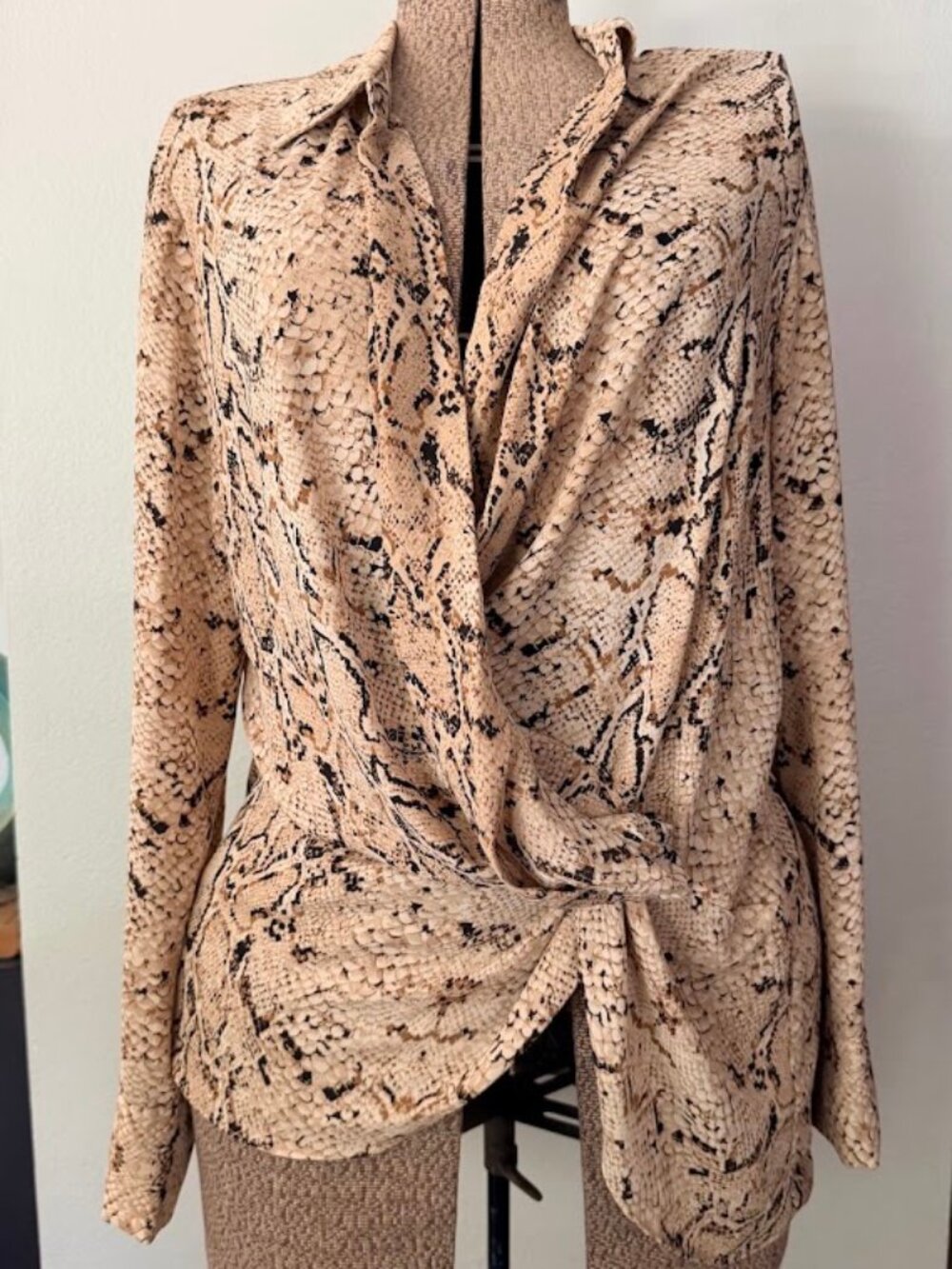 Rose & Olive beige snakeskin print knot-front wrap blouse L